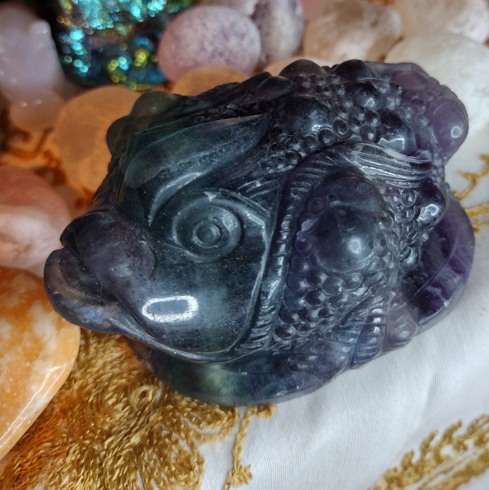 Flourite 3-legged Prosperity Toad